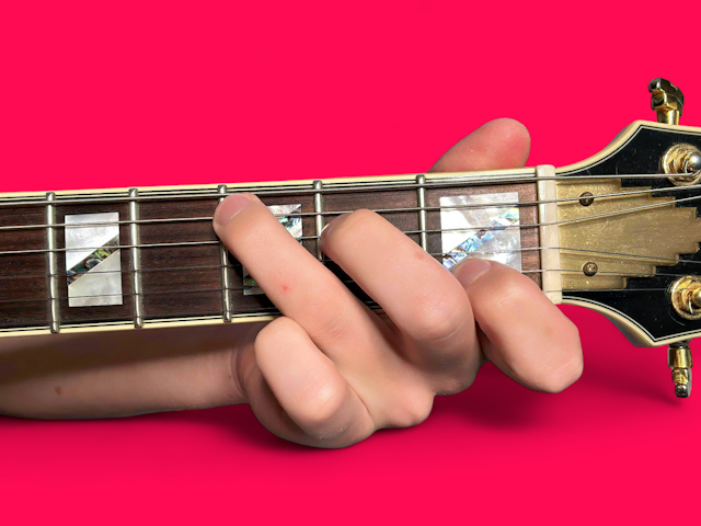 C major guitar chord with finger positions
