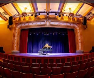 Janesville Performing Arts Center